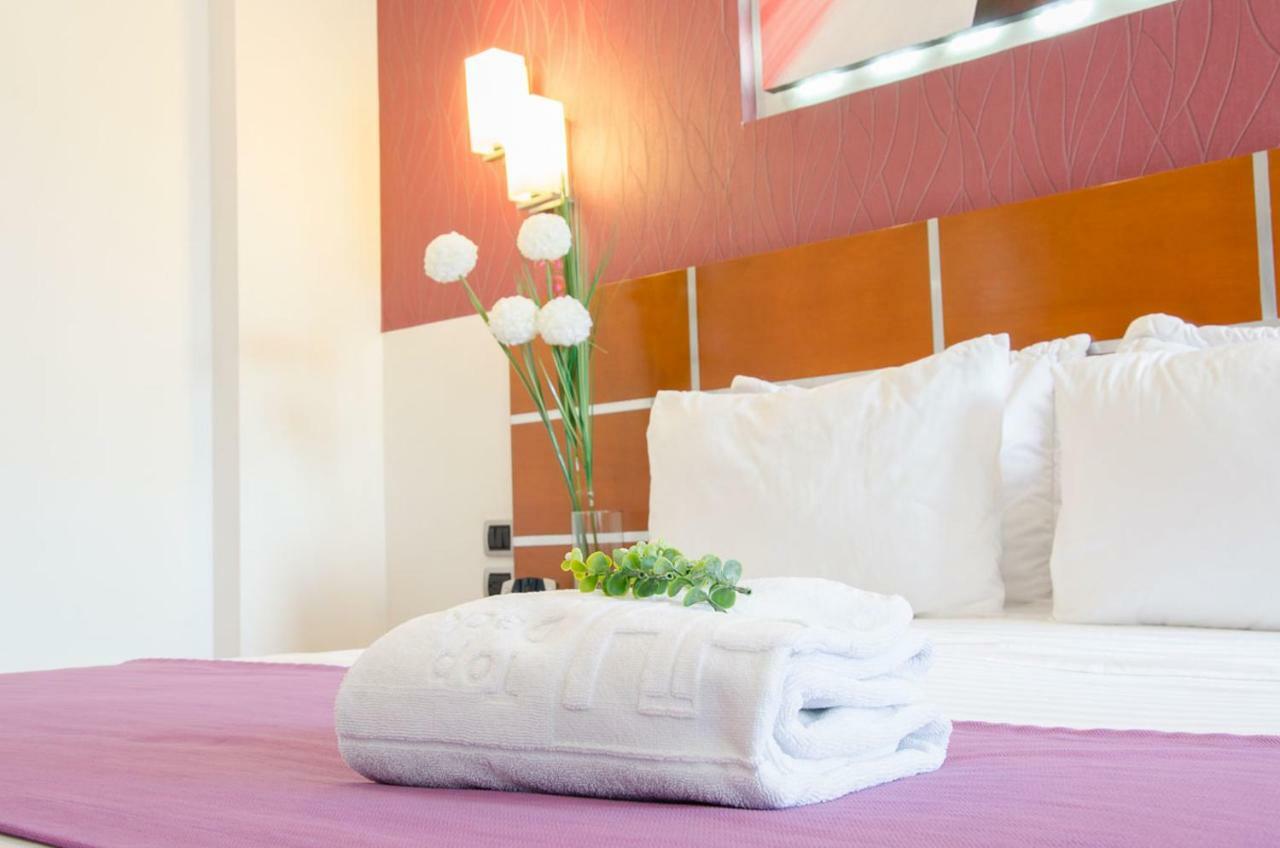 Top Deck Hotel بيريرا المظهر الخارجي الصورة